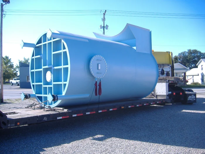 Hydrofluoric acid tank with secondary containment